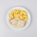 Květákové placičky, sýrová omáčka, vařený brambor