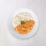 Kuřecí na červeném kari, jasmínová rýže