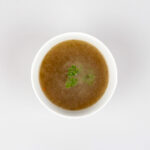 Hovězí vývar se zeleninou a játrovou rýží 10 p.