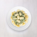 Gnocchi s kuřecím masem a špenátem